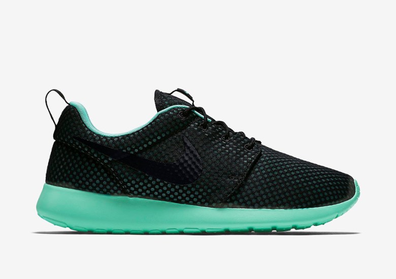 Nike Roshe Run Premium black green glow 1