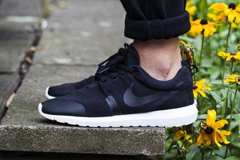 These Are Hands Down The Most Comfortable Nike Roshes Ever Made ...