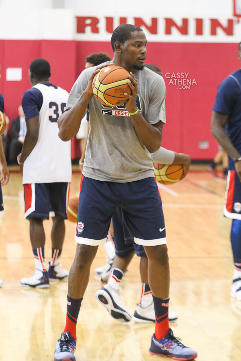 Lebron Joins Usa Mini Camp For Day 2 07
