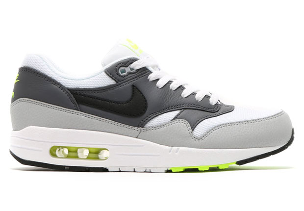 nike air max 1 white black neon 1