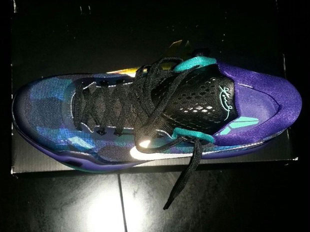 Nike Kobe 10 Emerald Glow Reflect Silver Court Purple 4