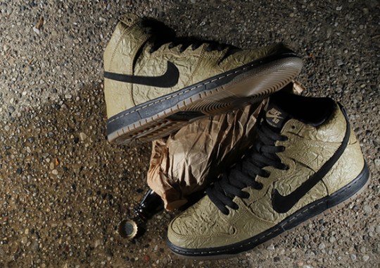 Nike SB Outfits the Dunk In A Brown Paper Bag Upper