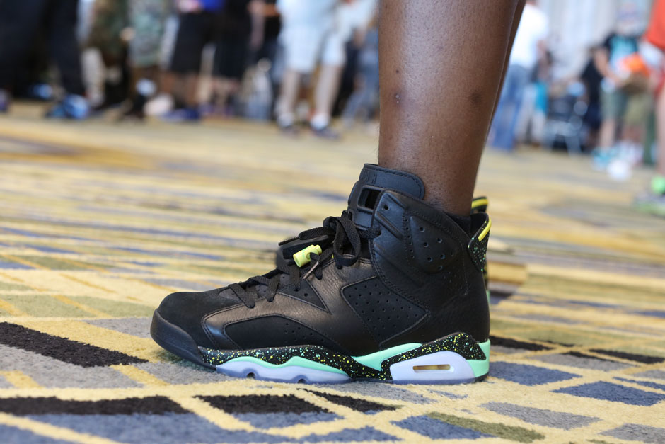 sneaker-con-detroit-august-on-feet-018