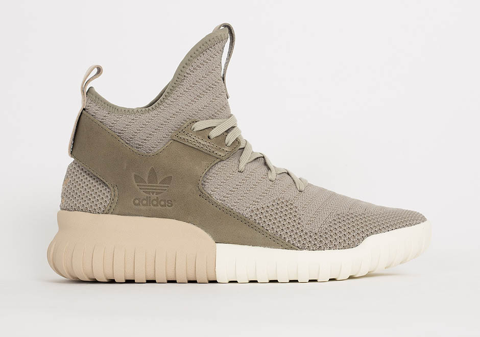 tubular primeknit sesame