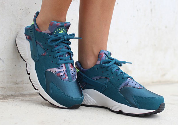 More Camo Prints Appear On The Nike Air Huarache For Women
