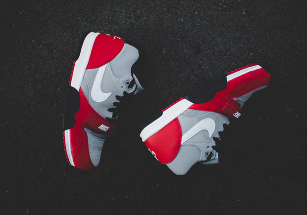 Nike Air Trainer Wolf Grey University Red 2