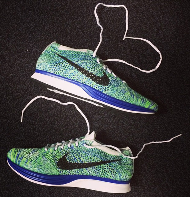 Nike Run flyknit racer seahawks 2