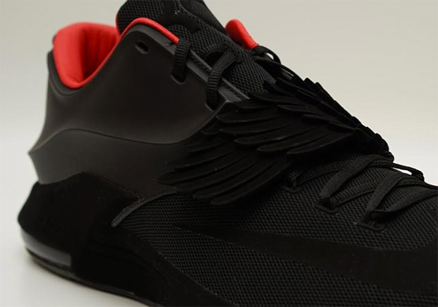 Kevin Durant Reveals A Matte Black Nike 