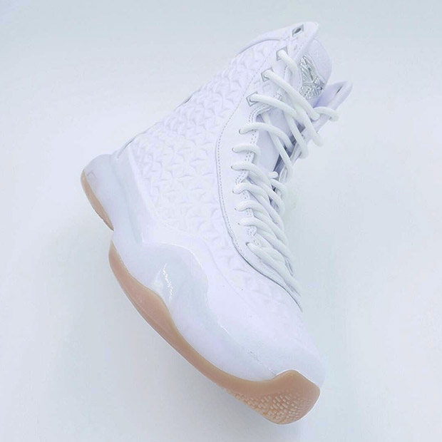 Nike Kobe 10 Ext High White Gum 3