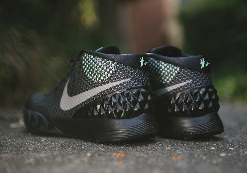 kyrie 1 black and green