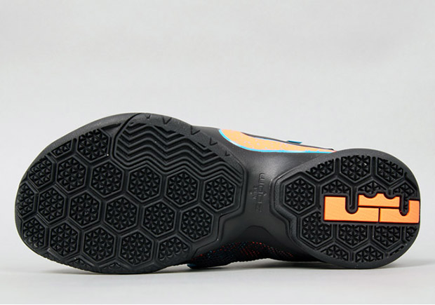 Nike Lebron Soldier 9 Black Hyper Orange Blue Lagoon 4