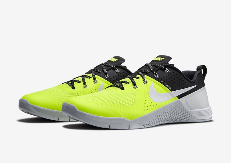 The Nike Metcon 1 Continues To Compete Despite Being Banned From CrossFit Events