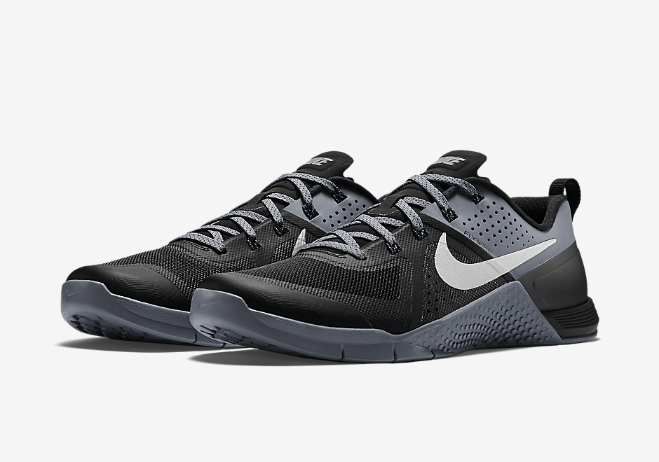 Nike Metcon Olive Grey Black 1