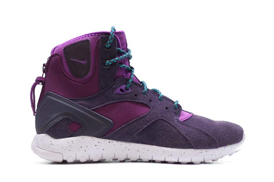 Nike Wmns Mobb Mid Mulberry 2
