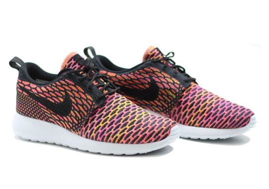 A Floridian Mix Of Flyknit Appears On The Nike Roshe Run