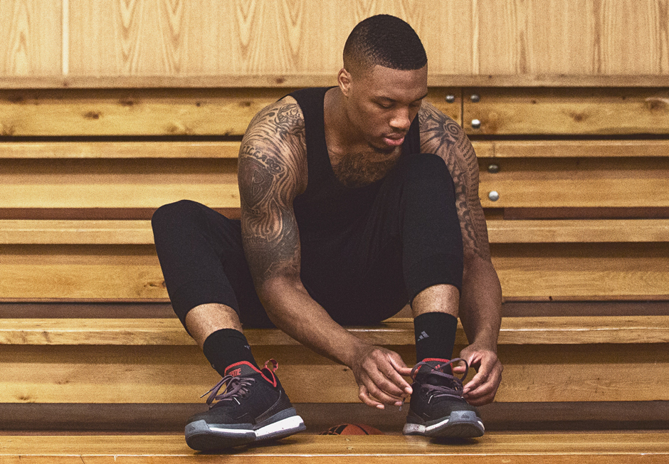 damian lillard sneakers foot locker