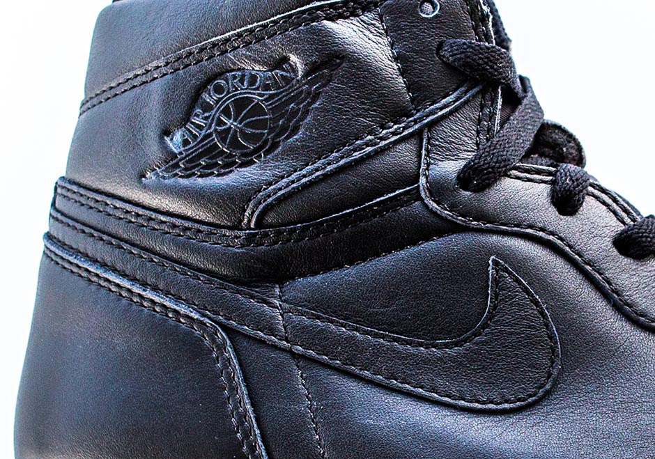 air-jordan-1-retro-high-og-cyber-monday-november-30th-1