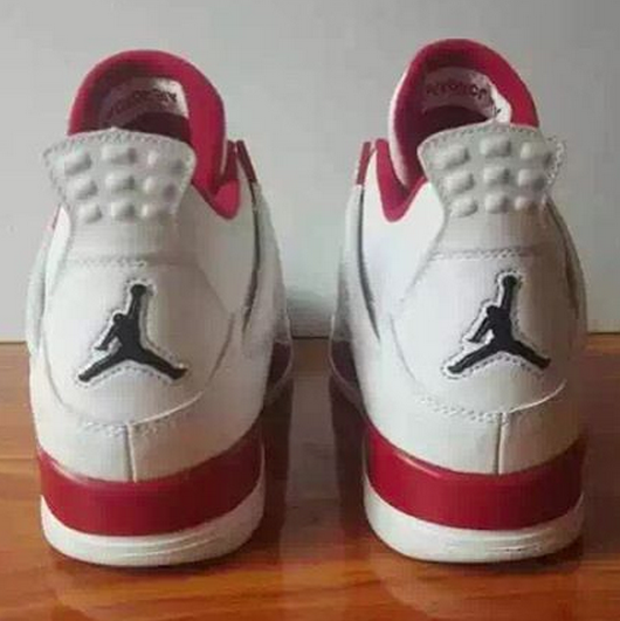 Air Jordan 4 Alternate 3