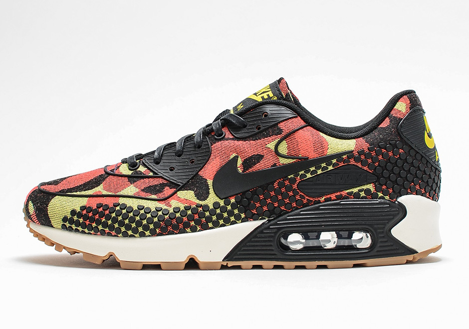 Tot Huisdieren Tegenstander Nike's New Camo and Dot Motif is Now on the Air Max 90 - SneakerNews.com