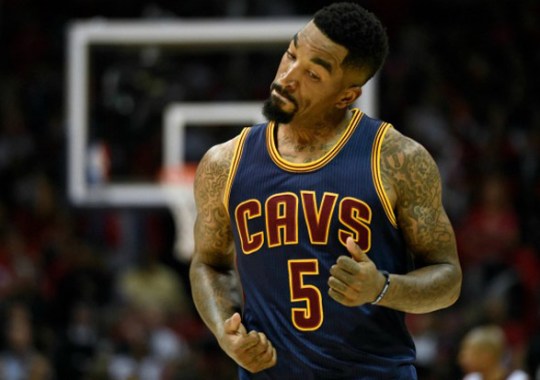 J.R. Smith Denies Young Warriors Fan Looking for Game-Worn LeBrons