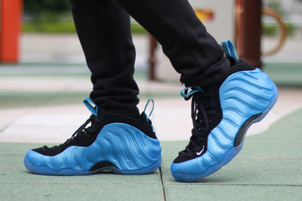 The Nike Air Foamposite One Gets A Makeover Perfect for the UNC Tar Heels