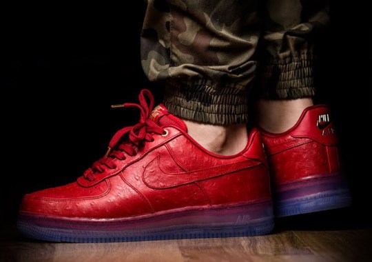 nike air force 1 low red ostrich 01