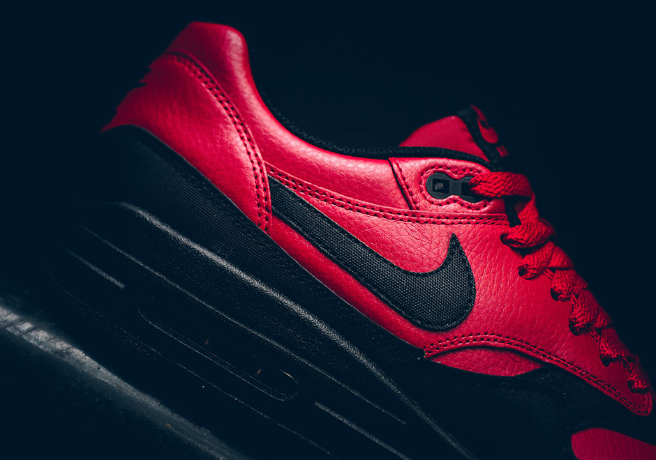 Nike Air Max 1 Gym Red Black 4