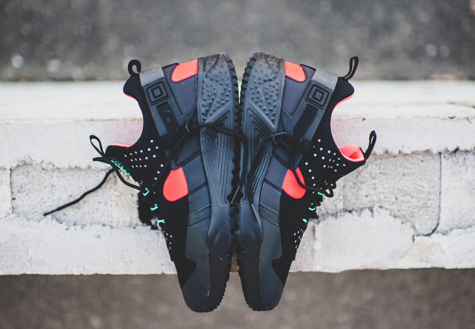 Nike Huarache Utility Black Red Green Available 02