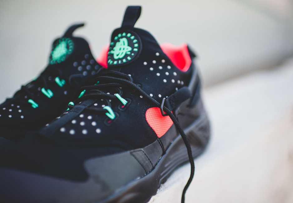 Nike Huarache Utility Black Red Green Available 04