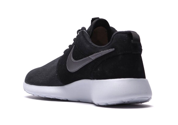 Nike Roshe One Suede Black Dark Grey 4