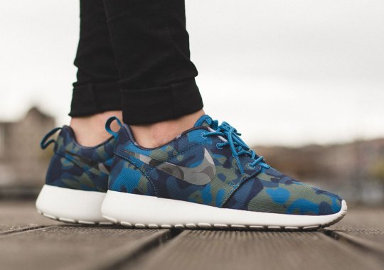 Contrasting Camos On This New Nike Roshe Run