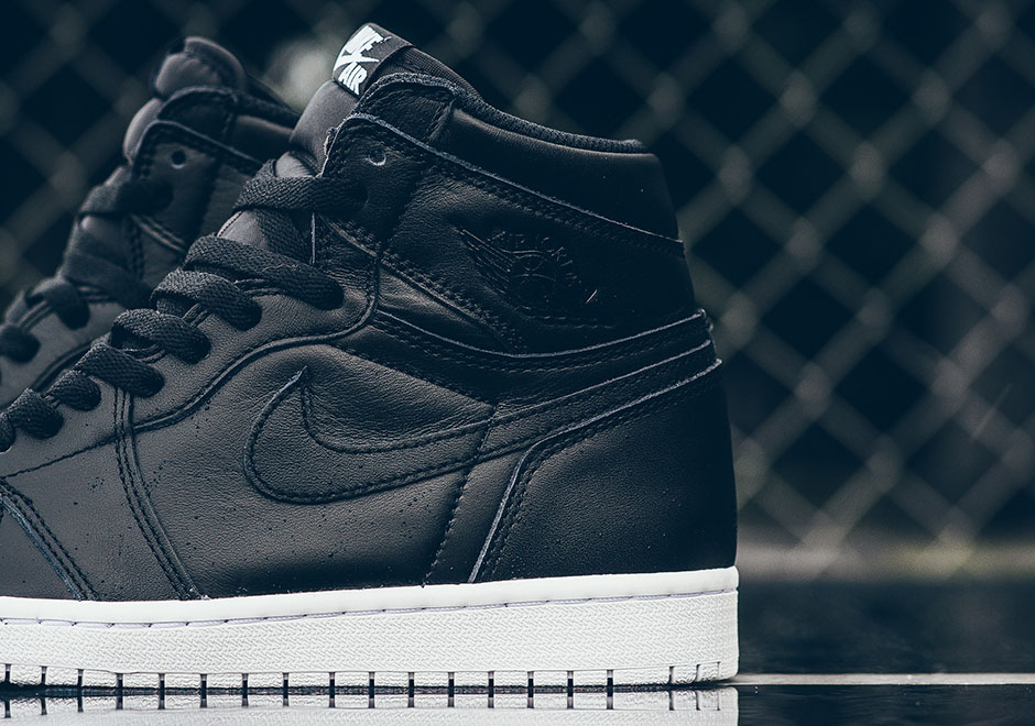 all black jordan 1 with white sole