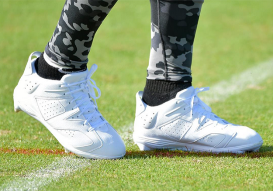 Dez Bryant Shows Off All-White Air Jordan 6 Cleats