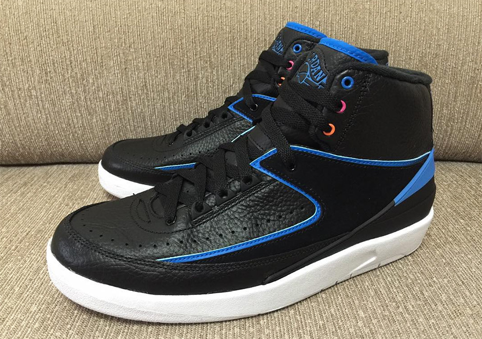 blue jordan 2s