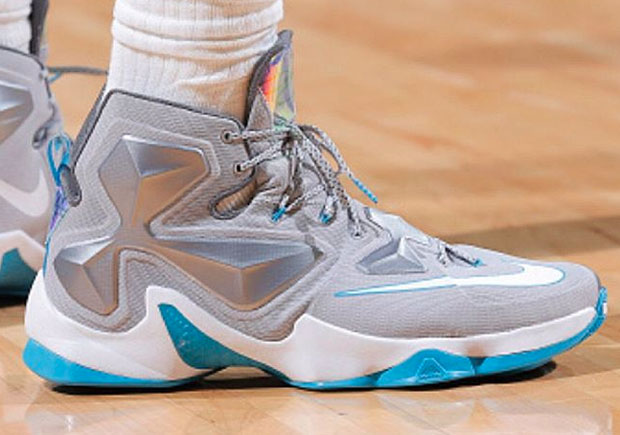 lebron 13 blue and white