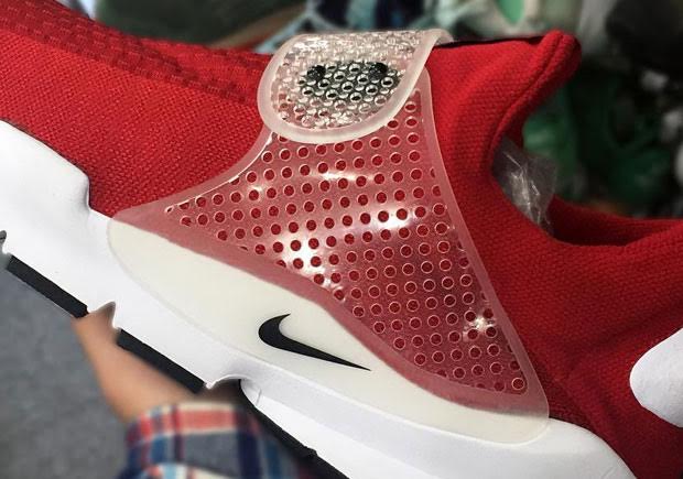 Nike Sock Darts Are Coming Back In 2016