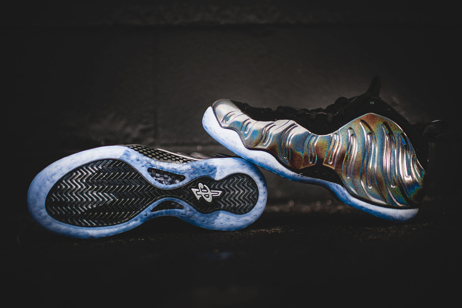 Nike Air Foamposite One Hologram Release Reminder 04