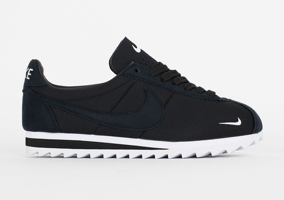 Nike Cortez Shark Low In Black and White