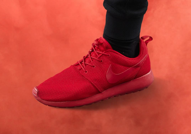 nike plus Footlocker All Red 6