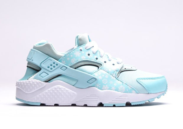 The Nike Huarache Releases In The Most Wintry Way