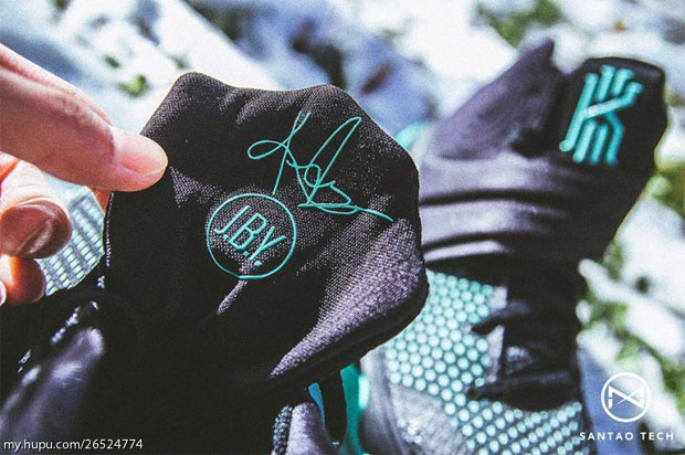 Nike Kyrie 2 Green Glow Details 06