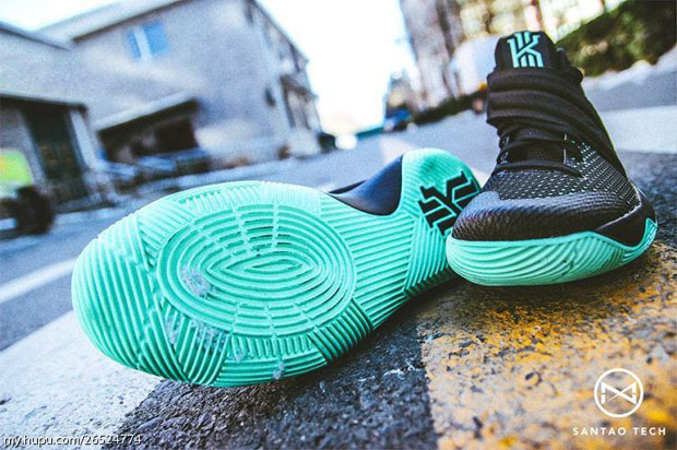 Nike Kyrie 2 Green Glow Details 12