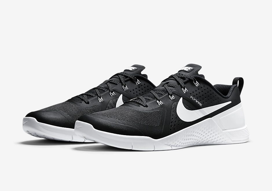 Nike Metcon 1 Black White 1