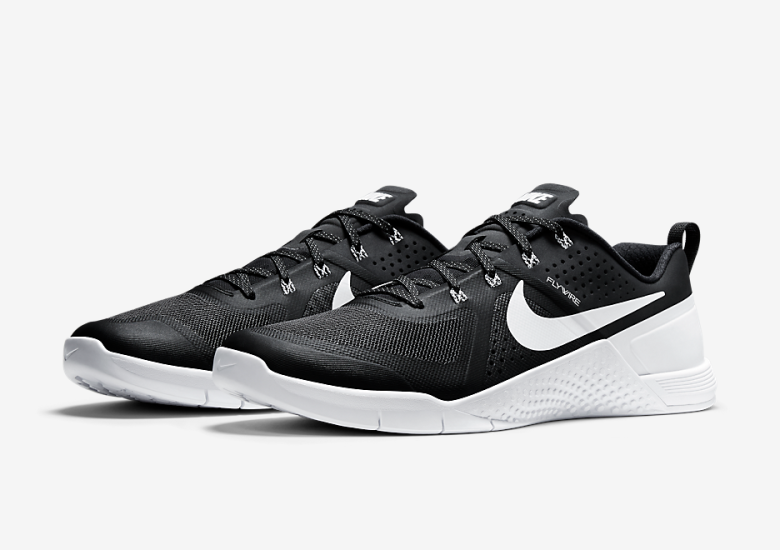 A New Nike MetCon 1 Colorway For November - SneakerNews.com