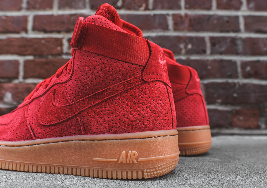 Nike Wmns Air Force 1 Perforated Suede University Red 3