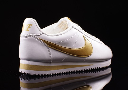 nike wmns cortez white gold 1