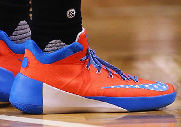 Paul George Records A Double-Double In Nike Hyperdunk 2015 Low PE
