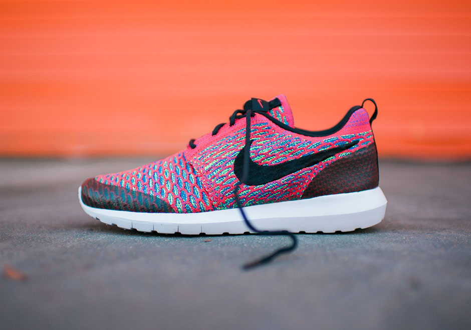 The Nike Flyknit Roshe Almost Goes Multi-Color Again - SneakerNews.com