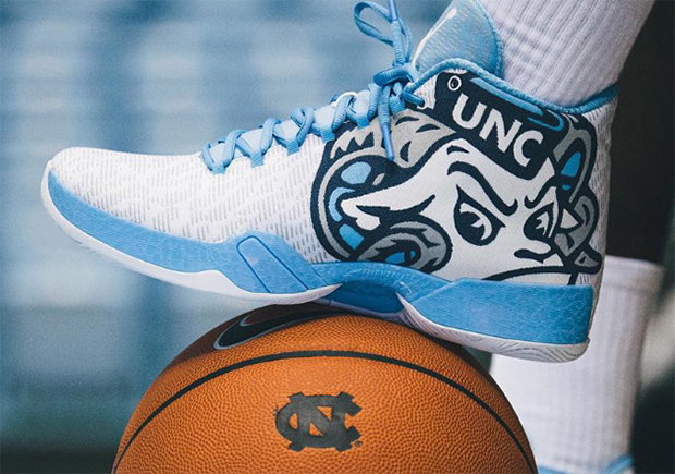 Air Jordan 29 Unc Debut Tarheel Logo Pe 01