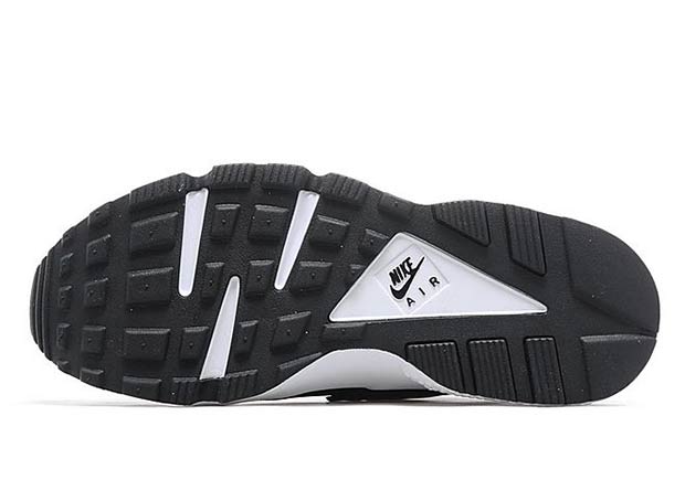 Nike Air Huarache Greyscale Black Safari White Neoprene 02